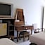 Fah Place Hotel