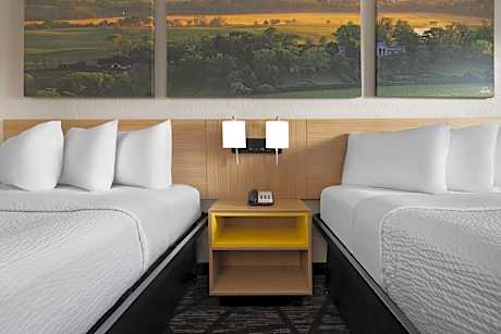 2 Double Beds Smoking