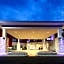 Holiday Inn Express & Suites Galesburg