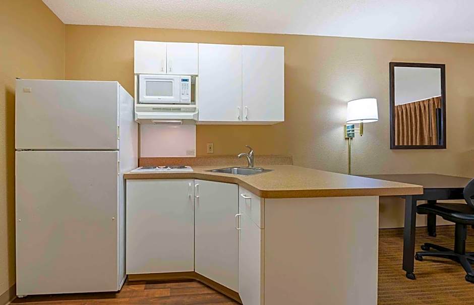 Extended Stay America Select Suites - Columbus - Worthington