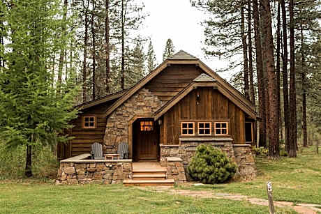 Lake Creek Lodge