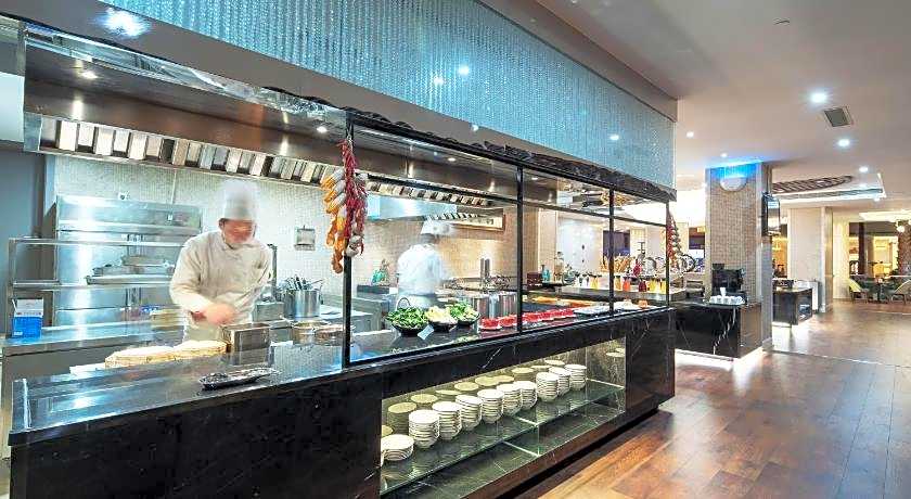 Jinjiang West Capital International Hotel