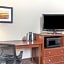 La Quinta Inn & Suites by Wyndham Las Vegas Airport South