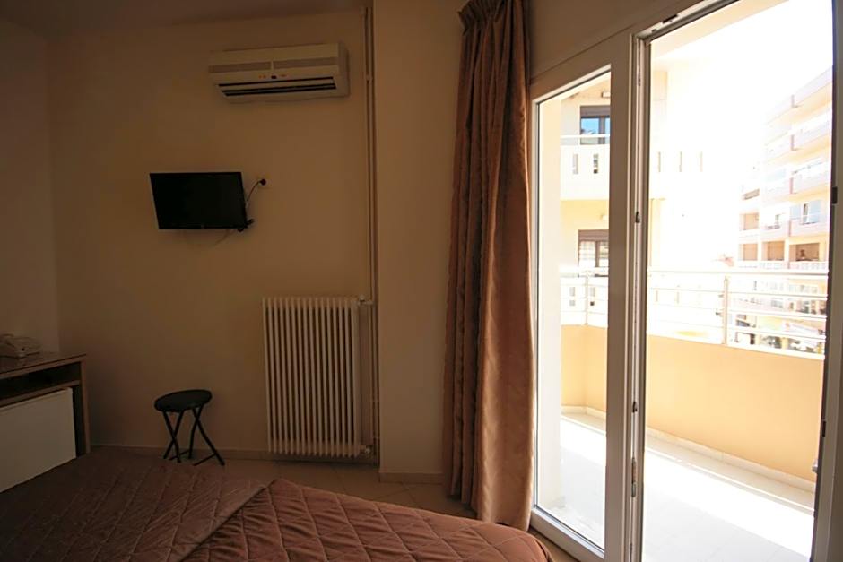 Zdjęcie 1 z 31 — 1 Double Bed or 2 Beds, City View