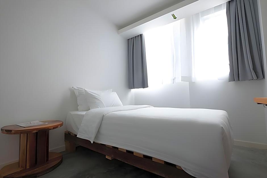 White Loft Hotel