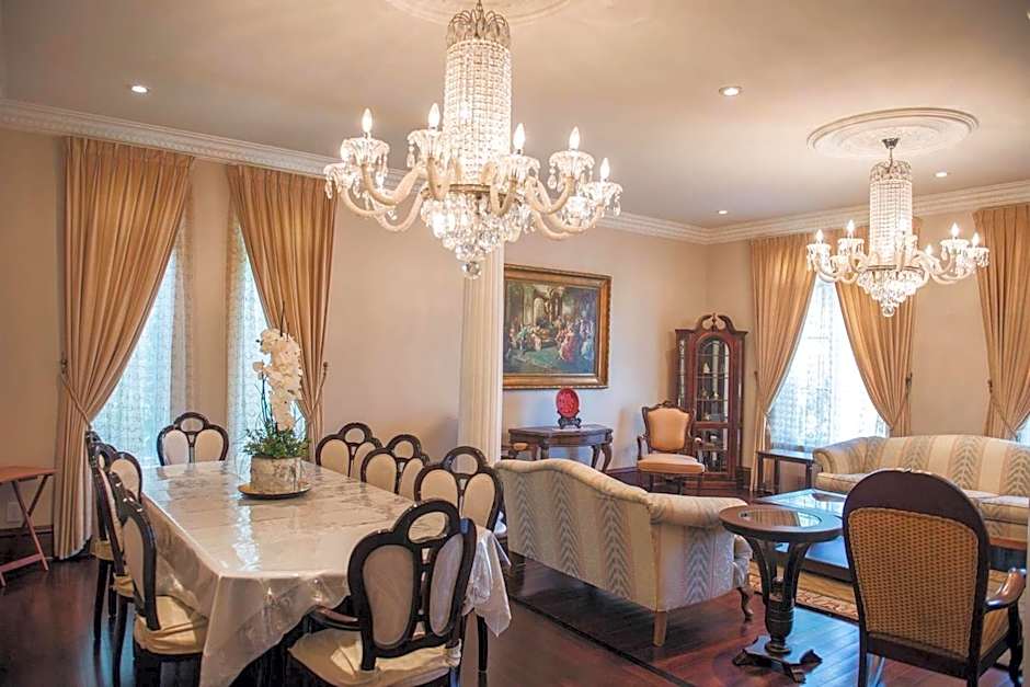 JstLikeHome - Luxury Mansion & Guesthouse