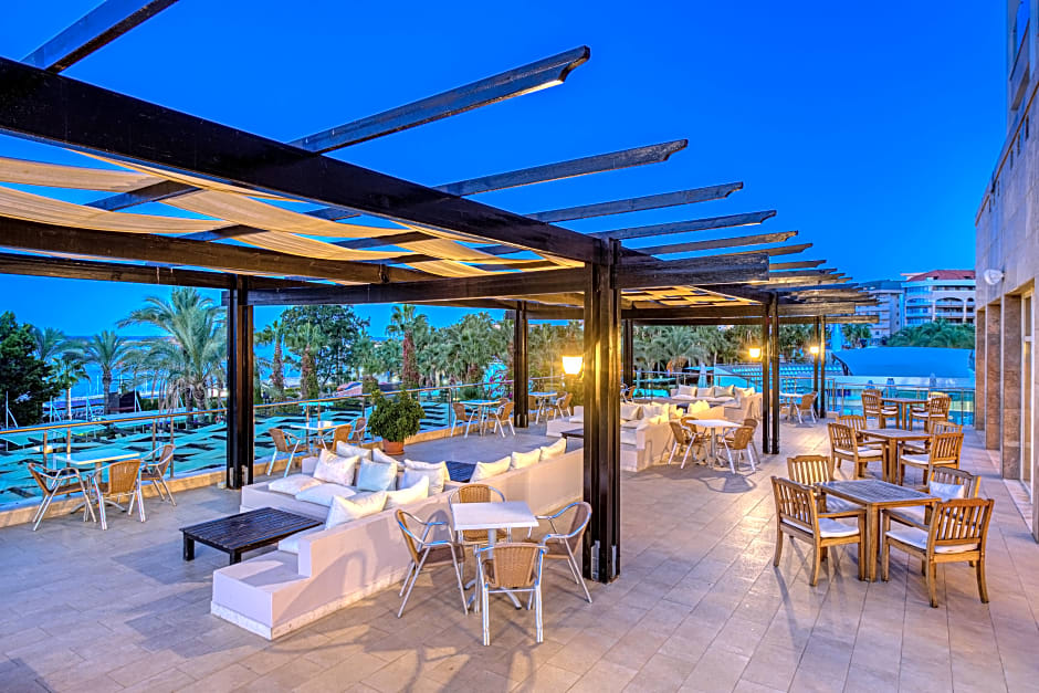 Sealife Buket Beach Hotel