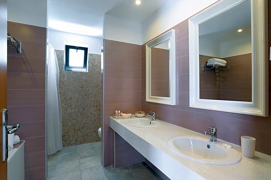 Matina Pefkos Aparthotel