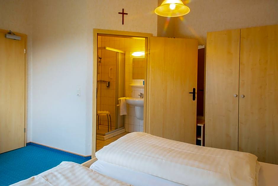 Christliche Gästehäuser Weinstraße