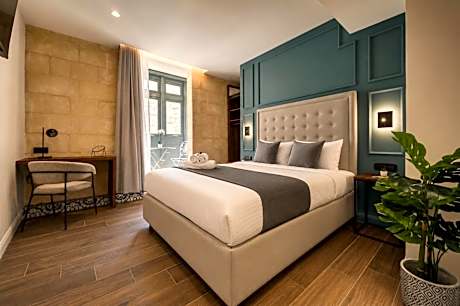 Deluxe Double Room 2nd floor small Balcony 9