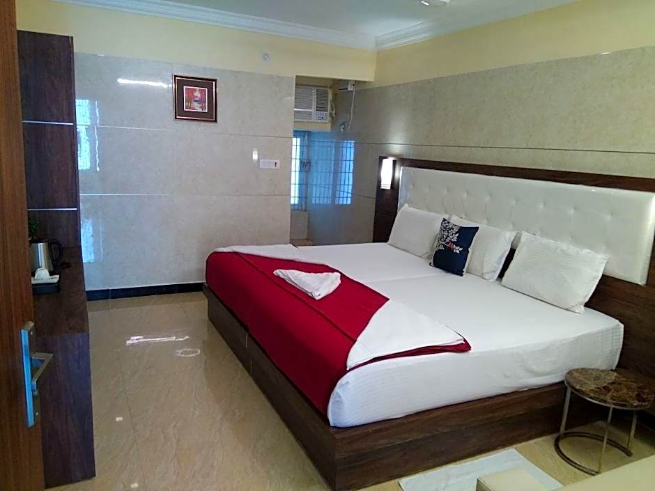 Hotel SSK Grand - Kanchipuram