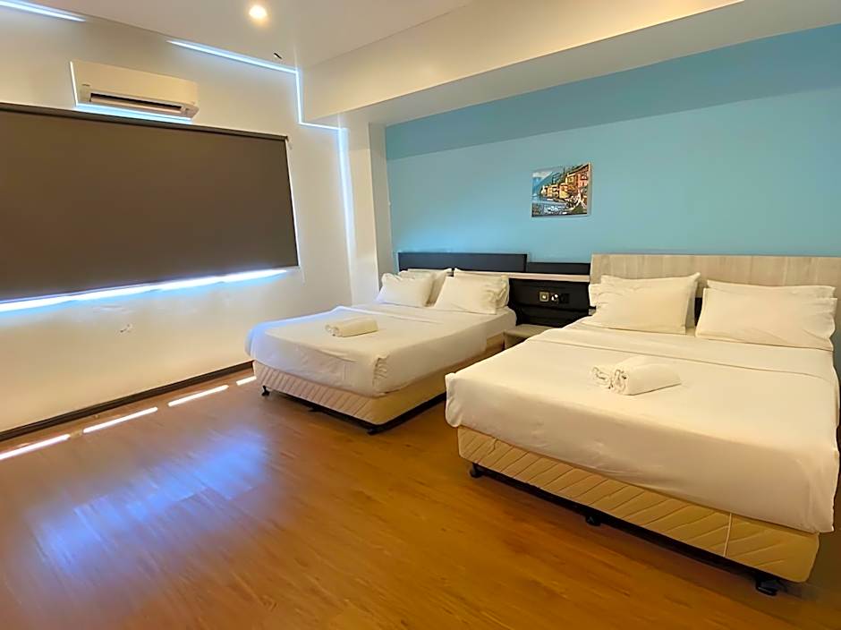 OYO 44099 Tt Dorf Hotel