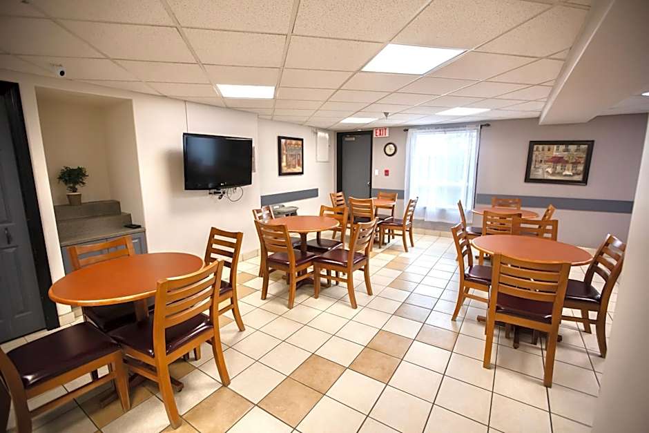 Super 8 by Wyndham Whitecourt