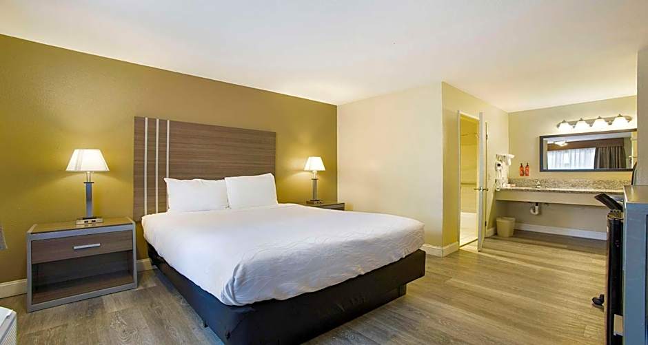 SureStay Plus Hotel by Best Western Sacramento North