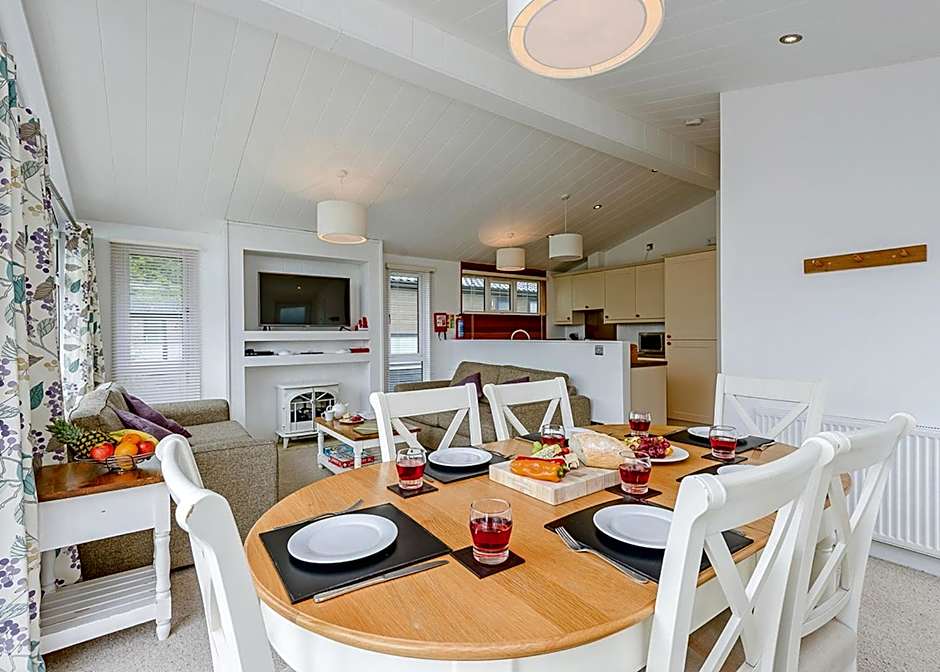 Woodside Coastal Retreat