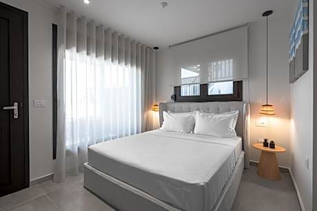 Superior Suite with Sea View (KOHILI)