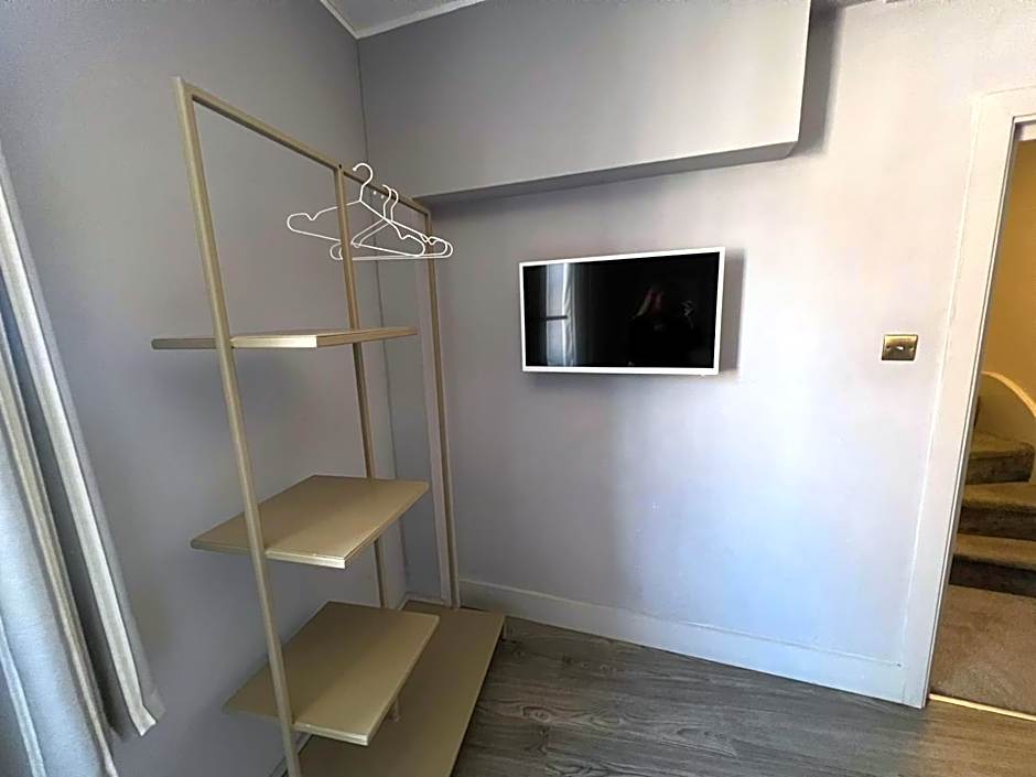 Petticoat Accommodations