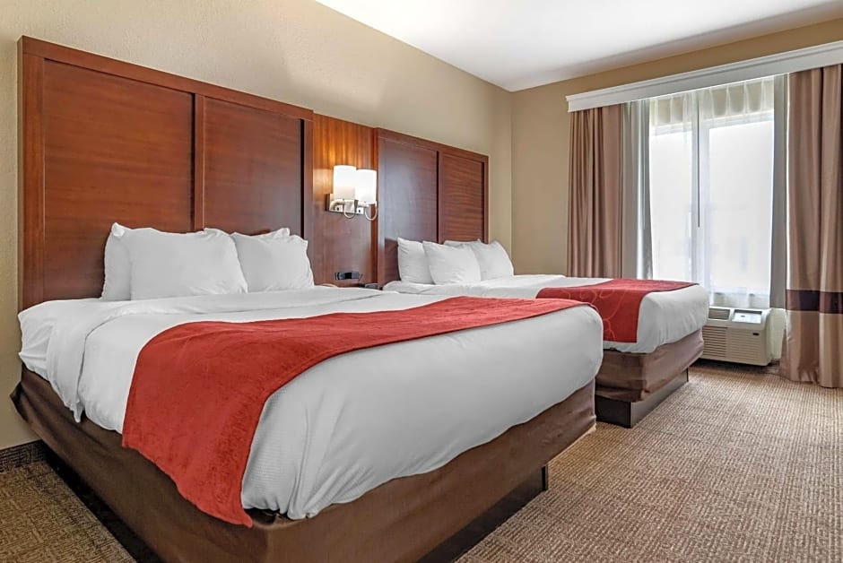 Comfort Suites
