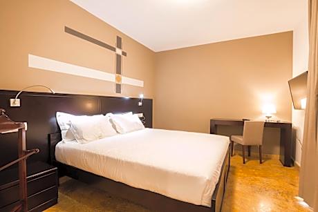 Superior Double or Twin Room with City View