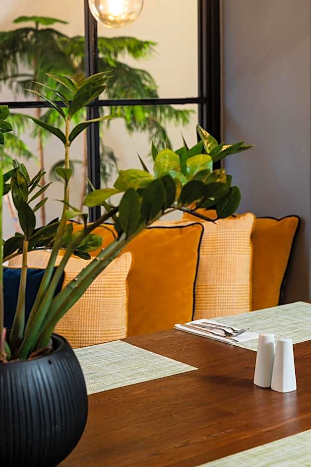 DOM Boutique Hotel