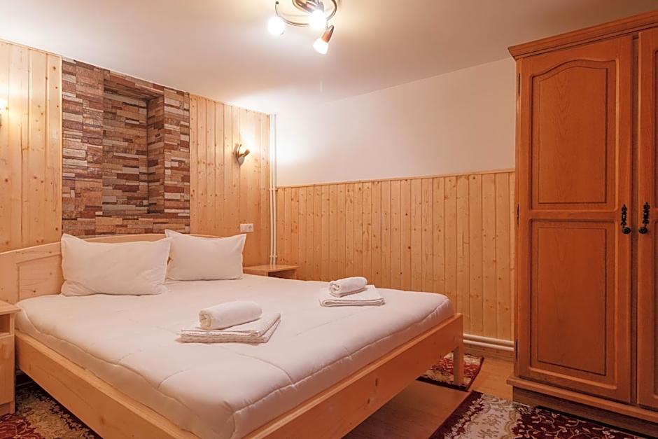 Centrul de Echitatie Poiana Brasov