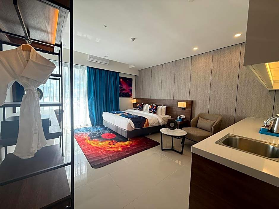 Photo 1 of 11 of Deluxe 1 King Bed