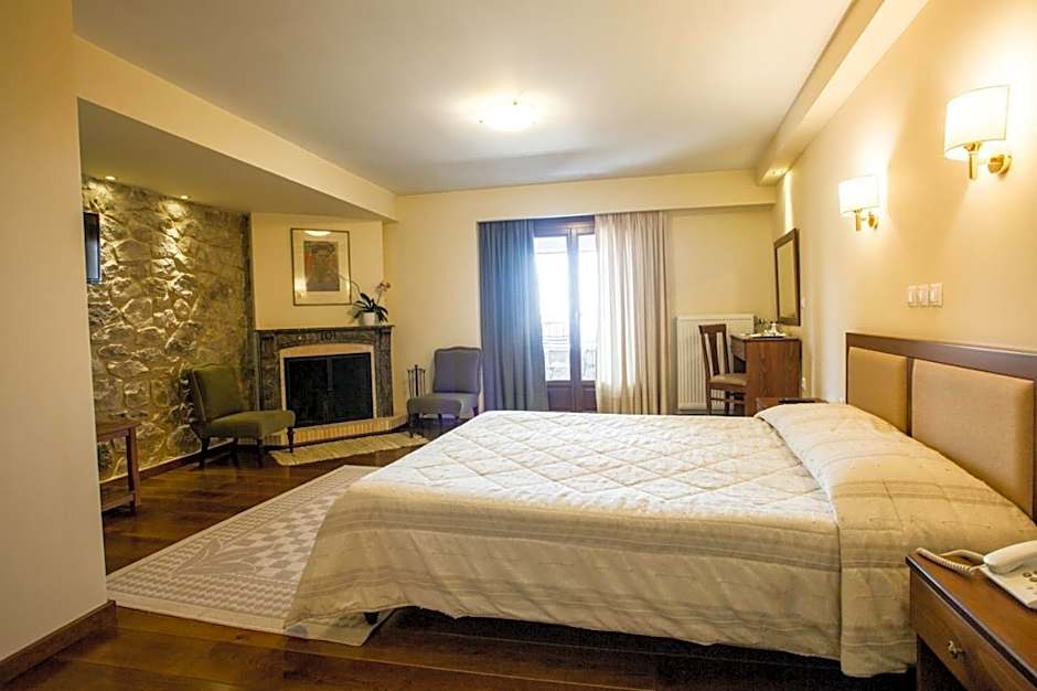 Ellinon Thea Arachova