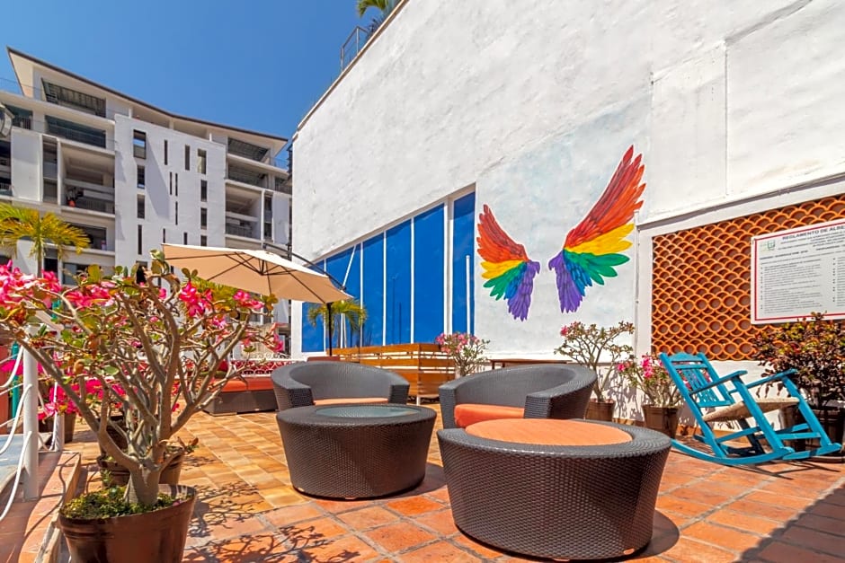 La Iguana Vallarta LGBT Experience - Romantic Zone