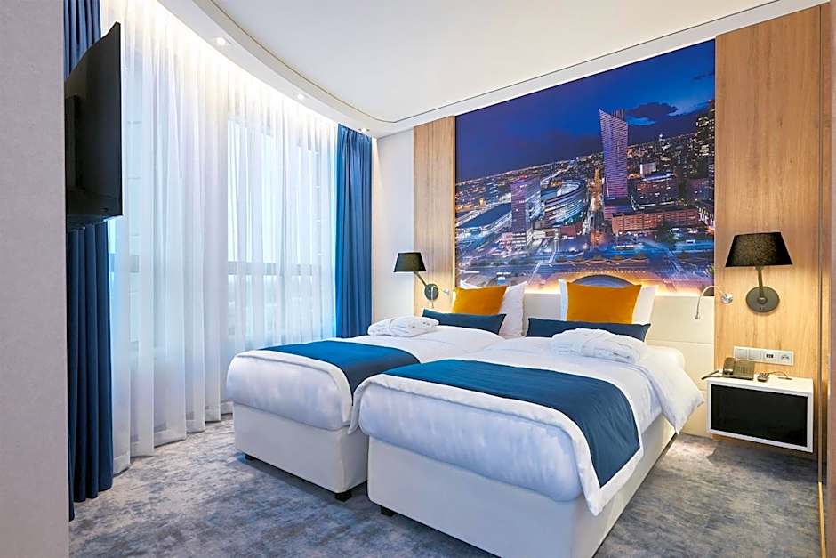 Golden Tulip Warsaw Airport