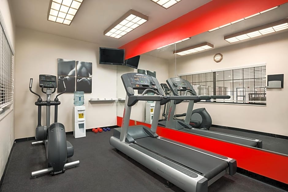 Country Inn & Suites by Radisson, Lubbock, TX