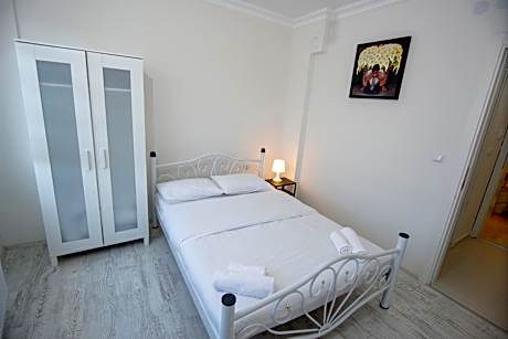 Standard Double Suite