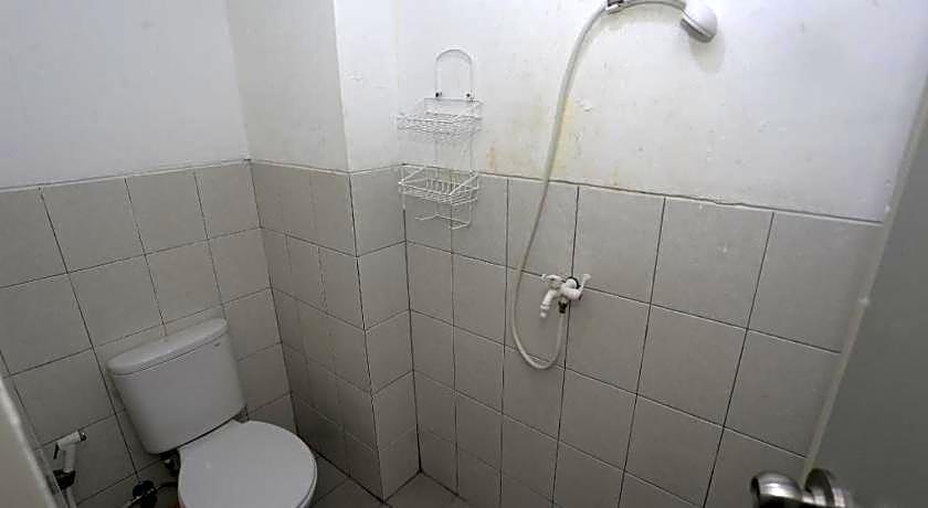 Collection O 93750 Luxury Rooms @ Urbantown Serpong