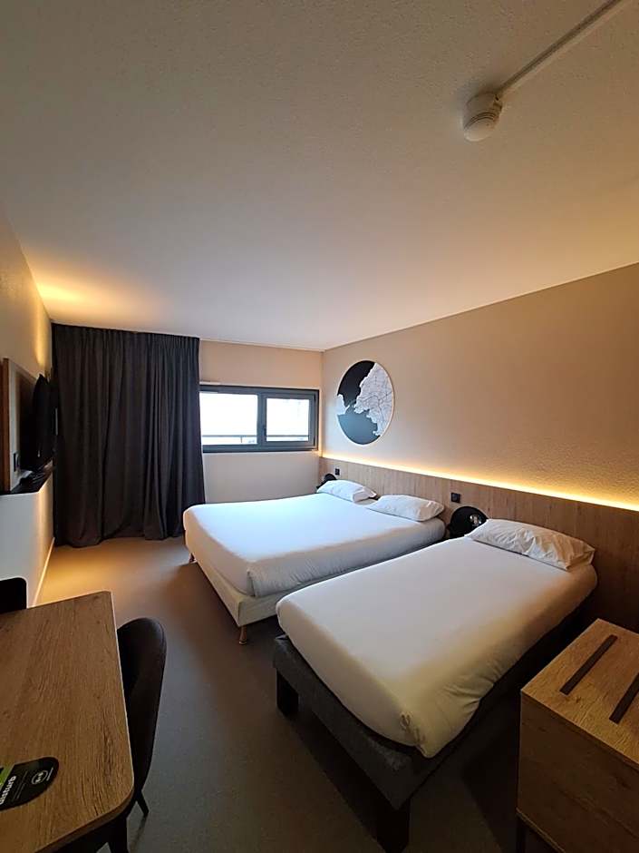 B&B HOTEL La Rochelle Centre Les Minimes