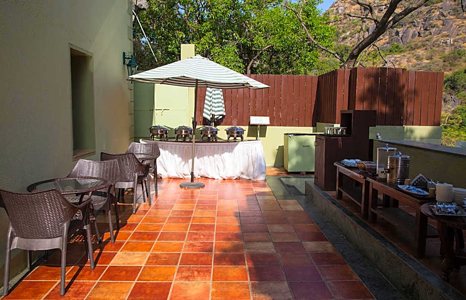 The Colonial Manek Manor by SAH