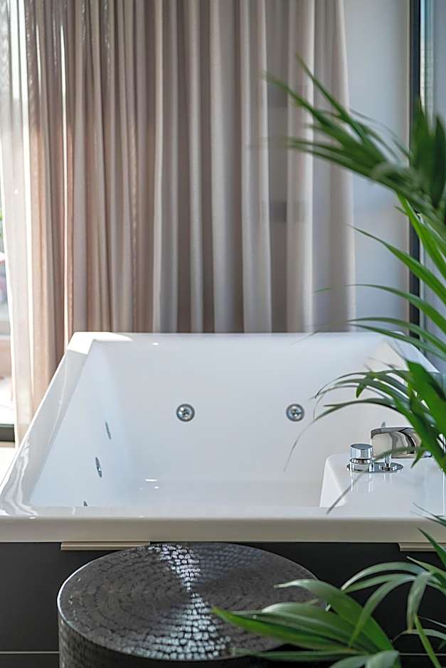 Theta Boutique Hotel