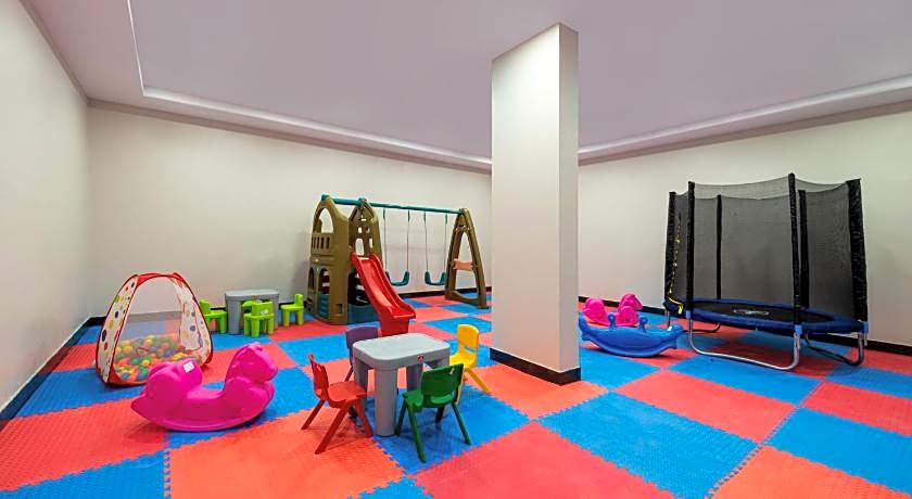 Yas Hotel Apartment – Riyadh, NY