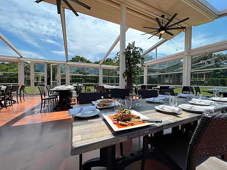 The Inn And Spa At East Wind