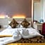 Top Garden Hotel