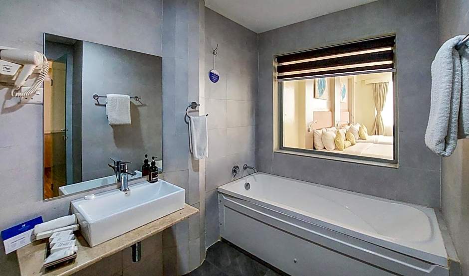 PrideInn Plaza Nairobi Airport