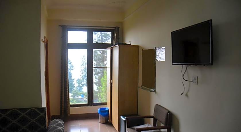 Hotel Eagle Nest Malam Jabba 