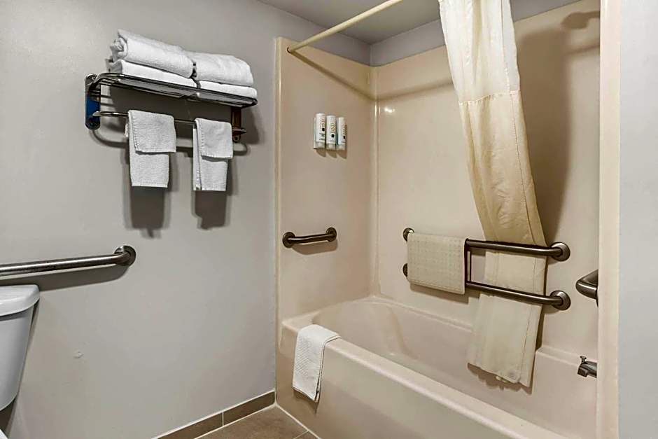Quality Inn Kinston Hwy 70