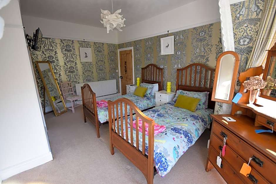 Newberry Beach lodge