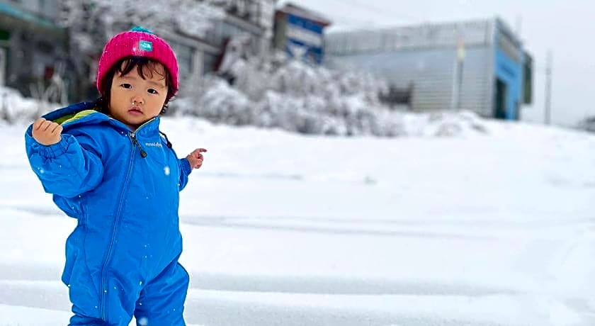 Ishiuchi Ski Center
