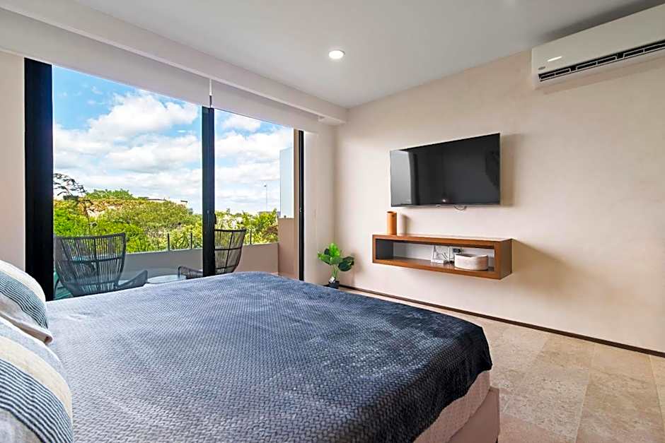 Serenity in the Sky - Studio with Rooftop and Plunge pool