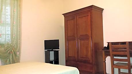 Comfort Triple Room with Shower