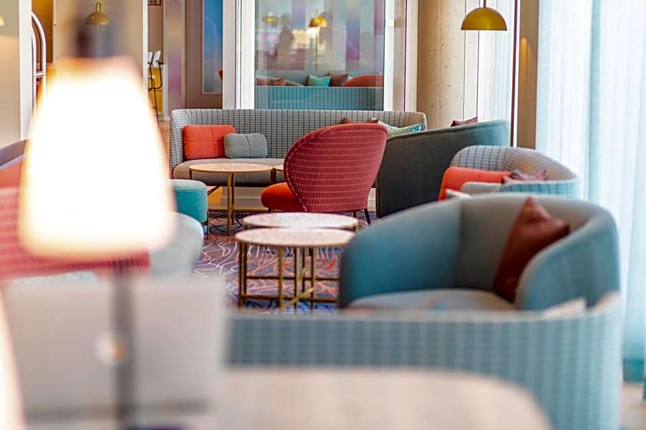 Capri by Fraser Leipzig