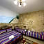 Antique guest house
