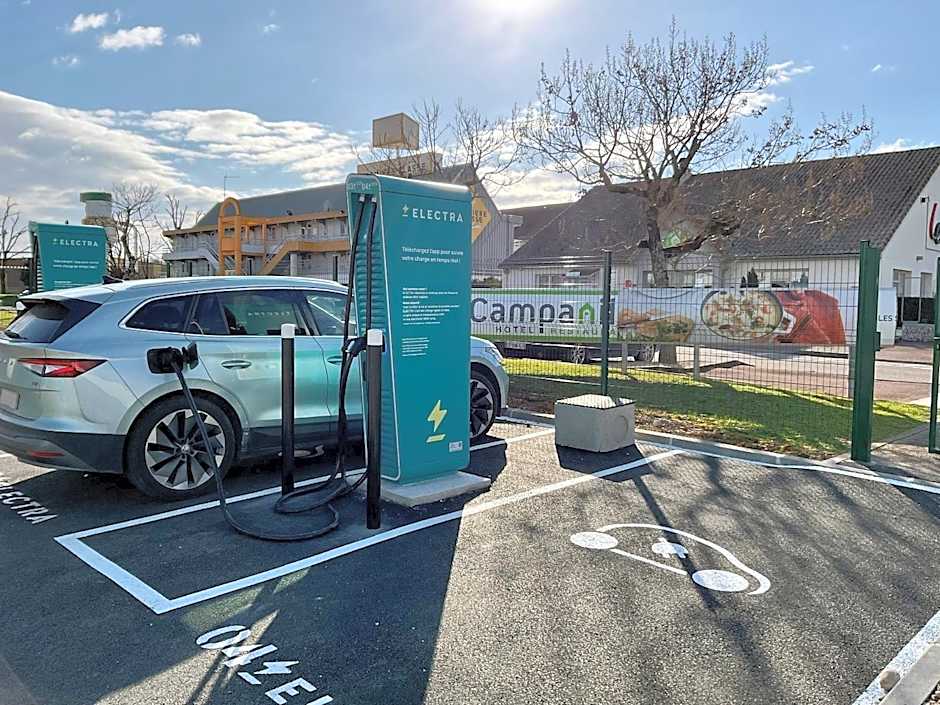 Campanile Lyon Est - Aeroport Saint Exupery