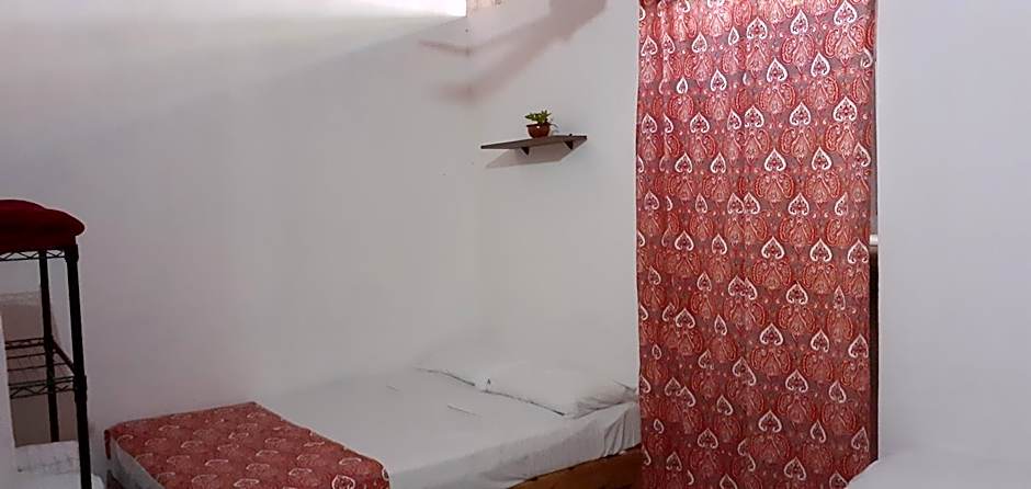 Riad Lola