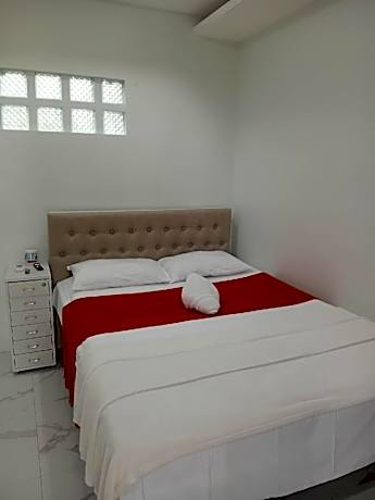 Manel Guest House Hotel